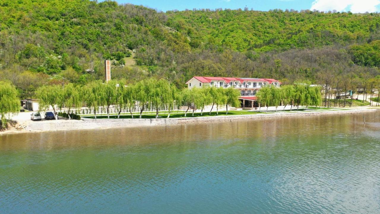 Vega Resort Restaurant & Lodge Orszowa Zewnętrze zdjęcie